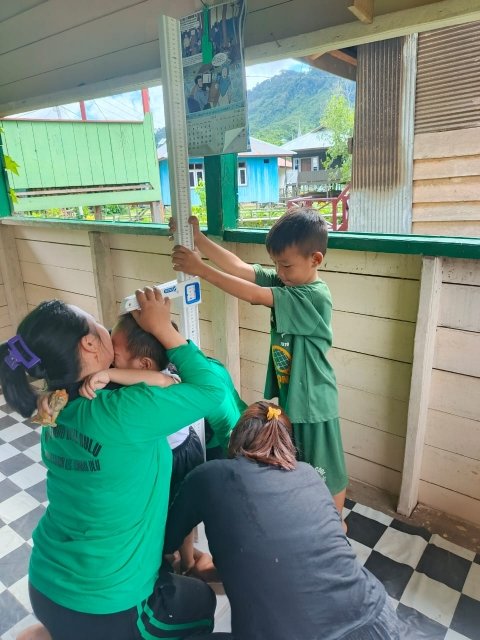 Kegiatan Posyandu 8